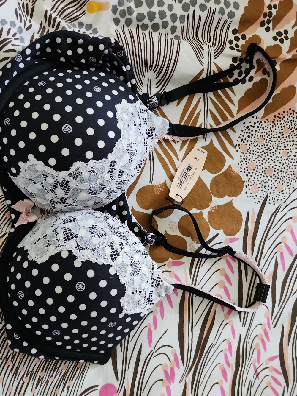 NWT Victorias Secret BRA w/pads 34c